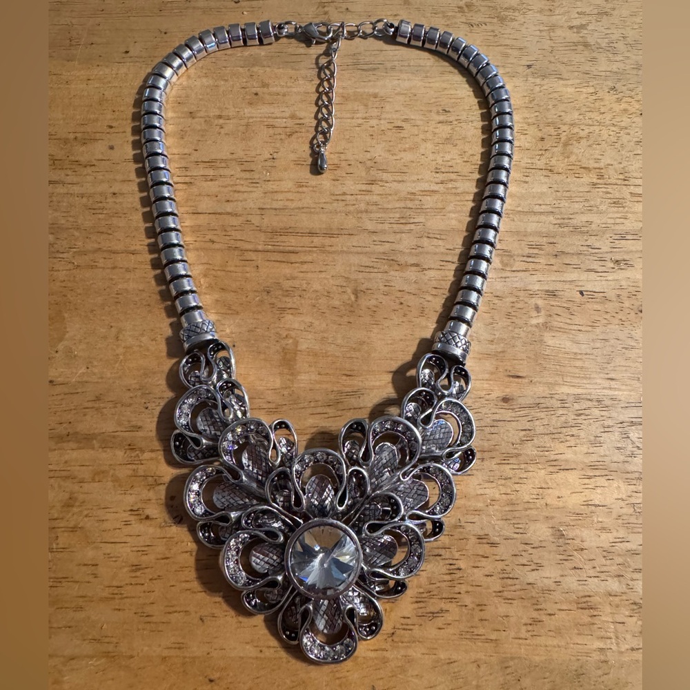 Statement Chunky Silver Tone Rhinestone Necklace - image 2
